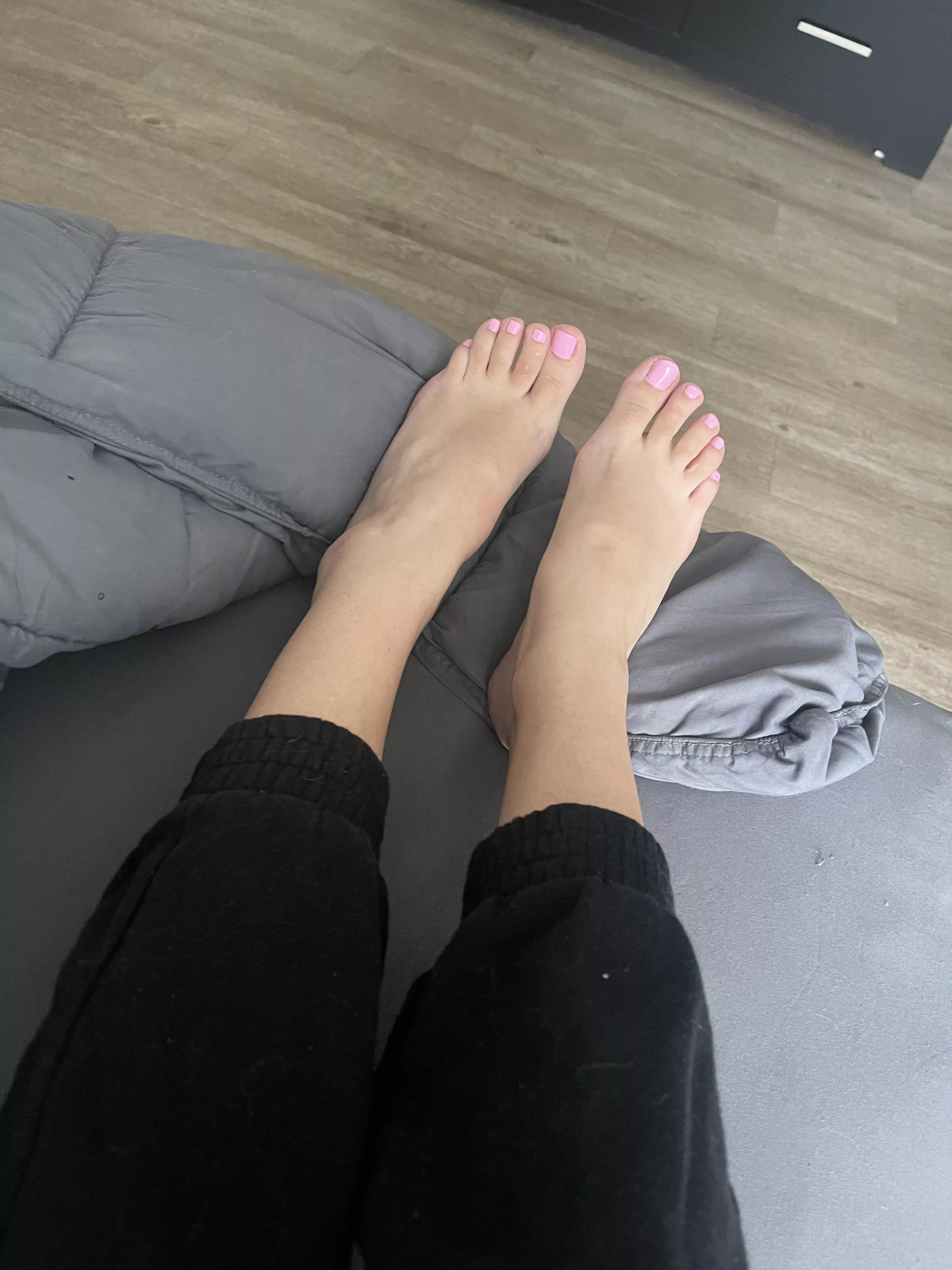 How suckable are my toes