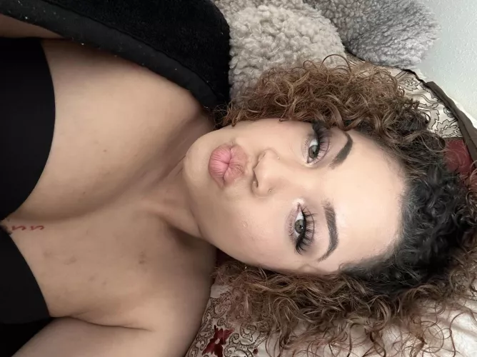 Just chilling in bed tonight kinda bored lol