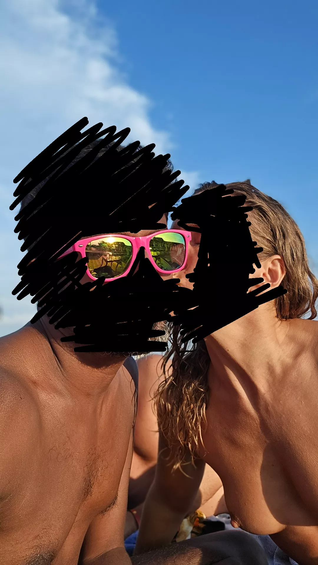 Kisses from strangers during sunsets are best