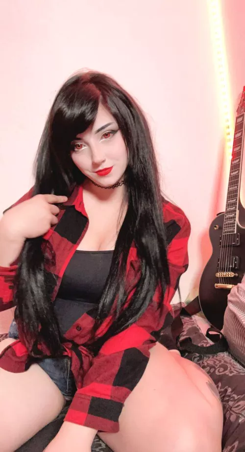 Kuroitsune as Marceline 