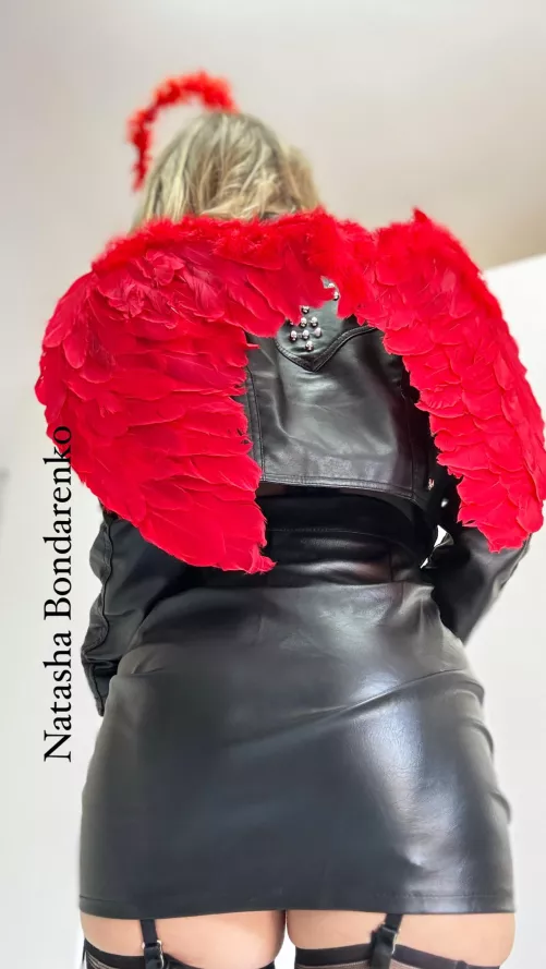 Leather angel for your morning 