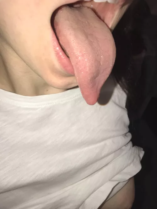 Long and sexy tongue 👅 
