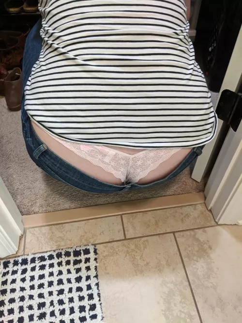 Looking for the perfect shoes to pair with this whale tail. 