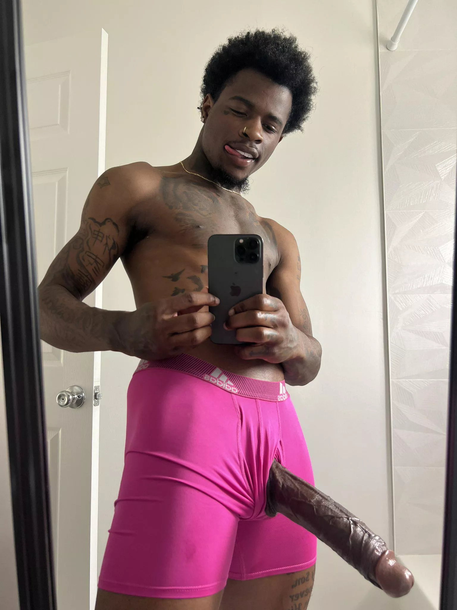 M4f visiting houston I want to find someone to have fun with 😌