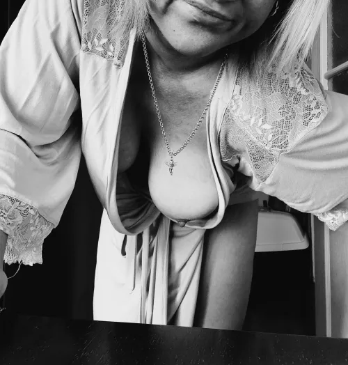 My lips geting crazy when see you