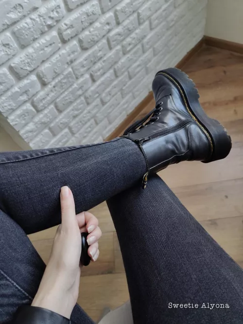 perfect boots for feetjob
