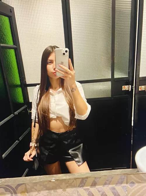 (txs) i bet you wanna bend me over bby