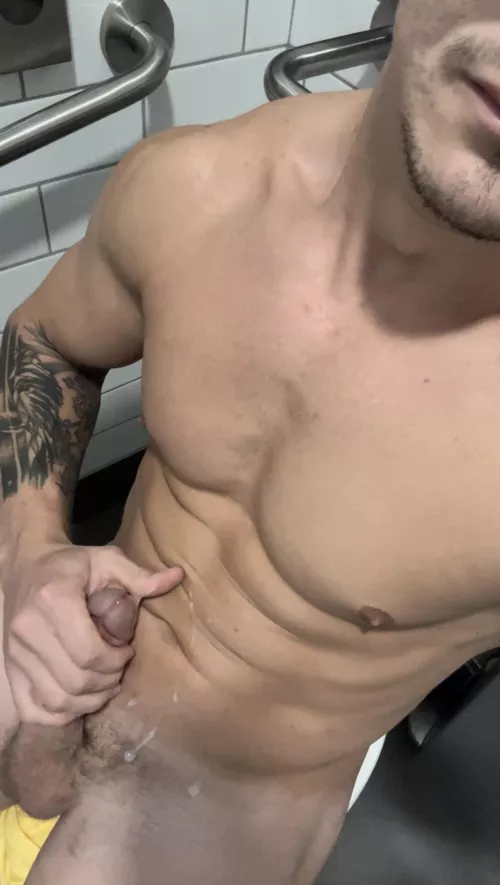 Who else gets freaky at work 