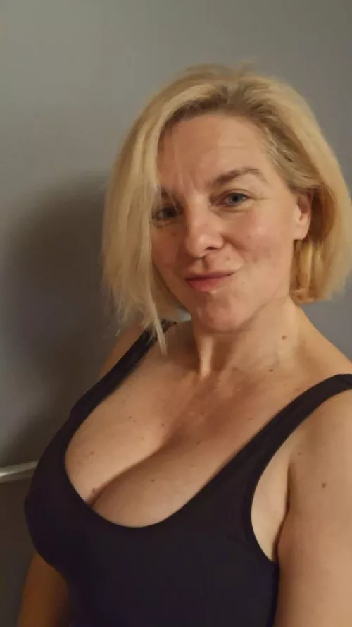 Wurdest du schonmal von einer MILF abgeritten? F50