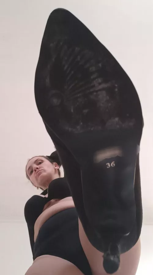 You look so small from here 🤏🏻