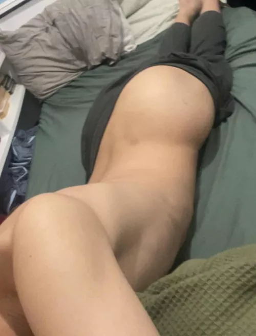 18 - any 45+ daddies wanna take them all the way off?