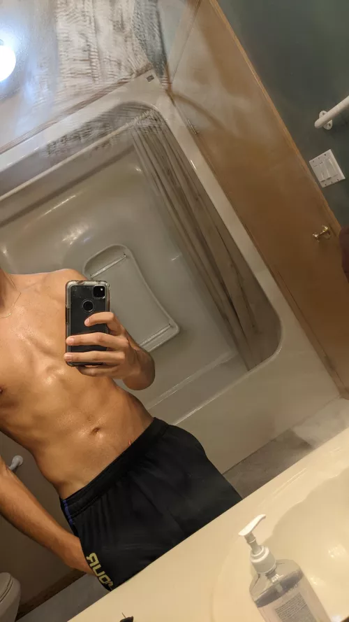 Any women on here genuinely wanting to chat and not just fuck me lol