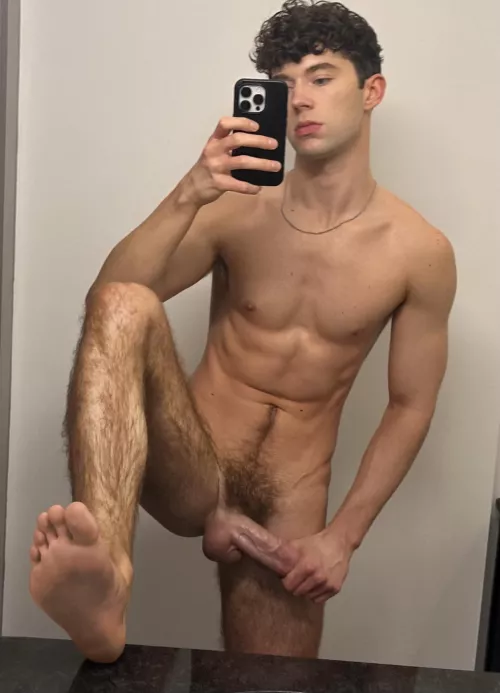 Anyone into hairy boys? Always been kinda insecure with how hairy I am 