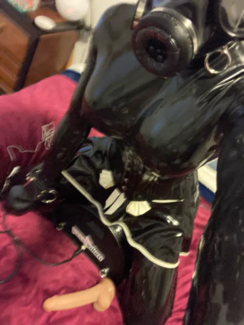 Bound to the motorbunny, no escape, free to use