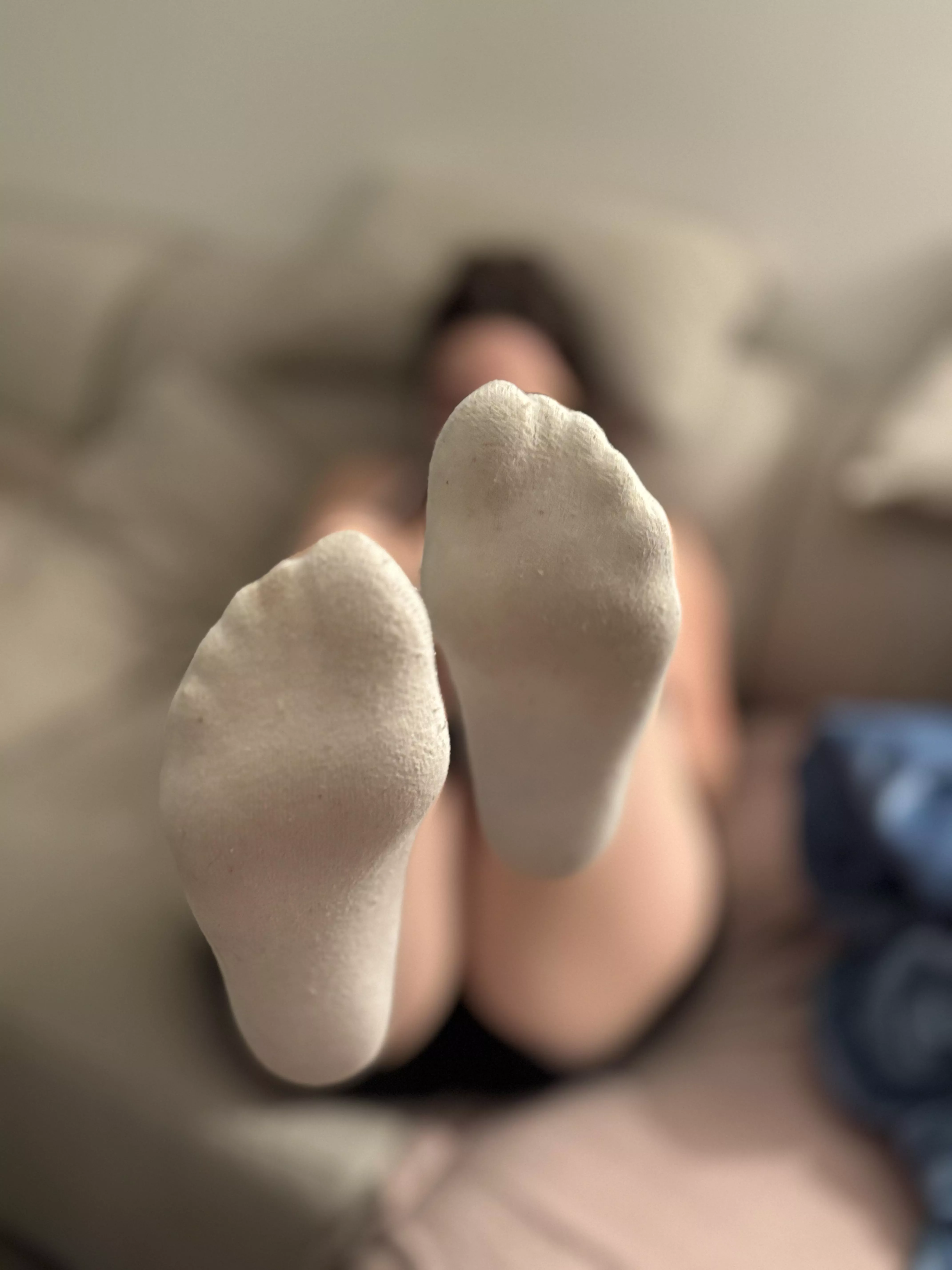 [F] Come Here And Smell These Ripe Socks For Me 