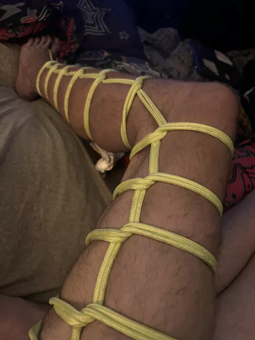 First self tie, started simple and I must say this is fun 😁