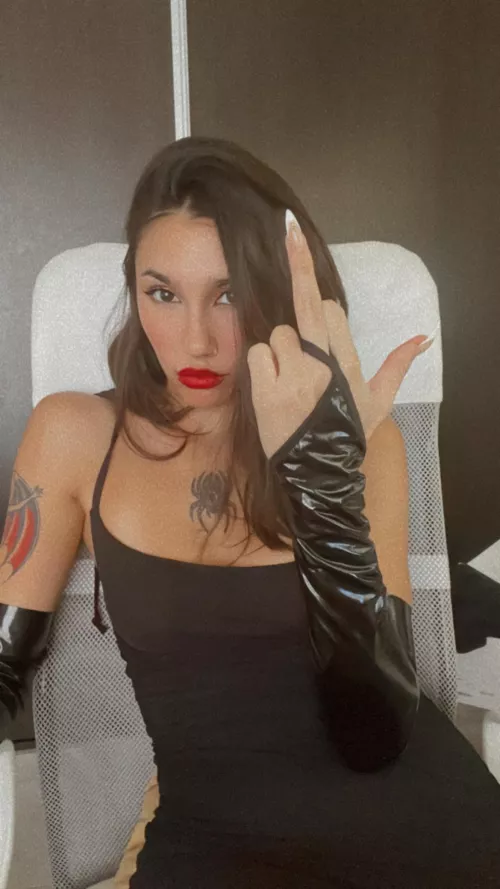 I exist and you send 3 digits to thank me for my existence that's how easy my life is. Spoiling Me is your only purpose beta, even if it makes u go broke