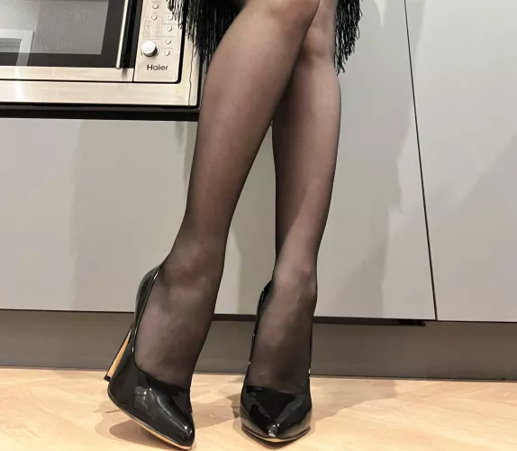 Ill allow you to look at my heels only