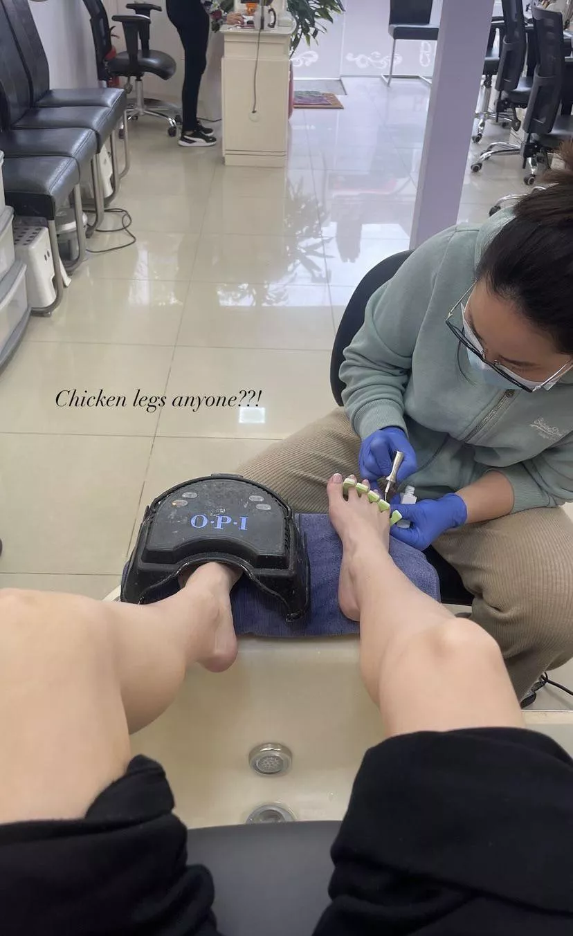 Maura Higgins’ feet!