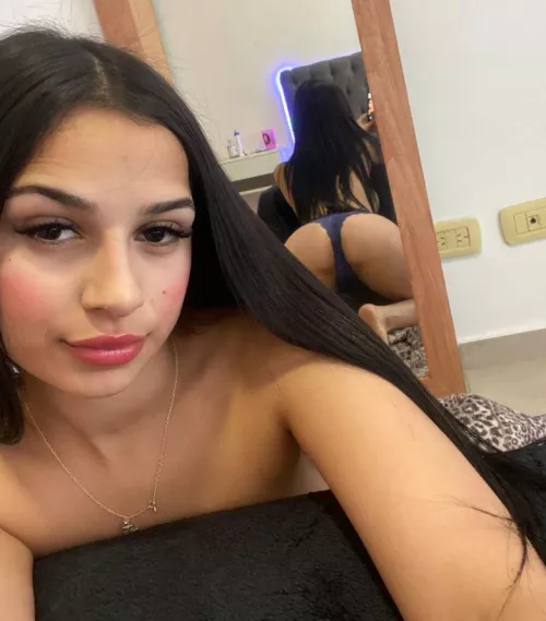 My ass looks fresh with this blue panties