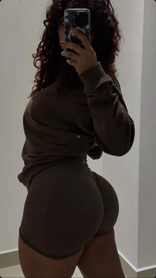 Que opinas de mi novia?