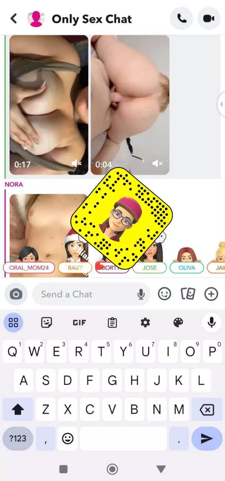 Sending nudes to e'veryone Add one snap Ellianaary for joining gc 