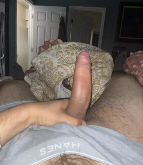 Use your feet to stroke me papa