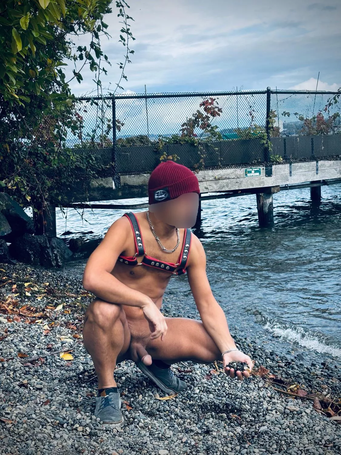 Waves crashing & cold wind blowing in November 