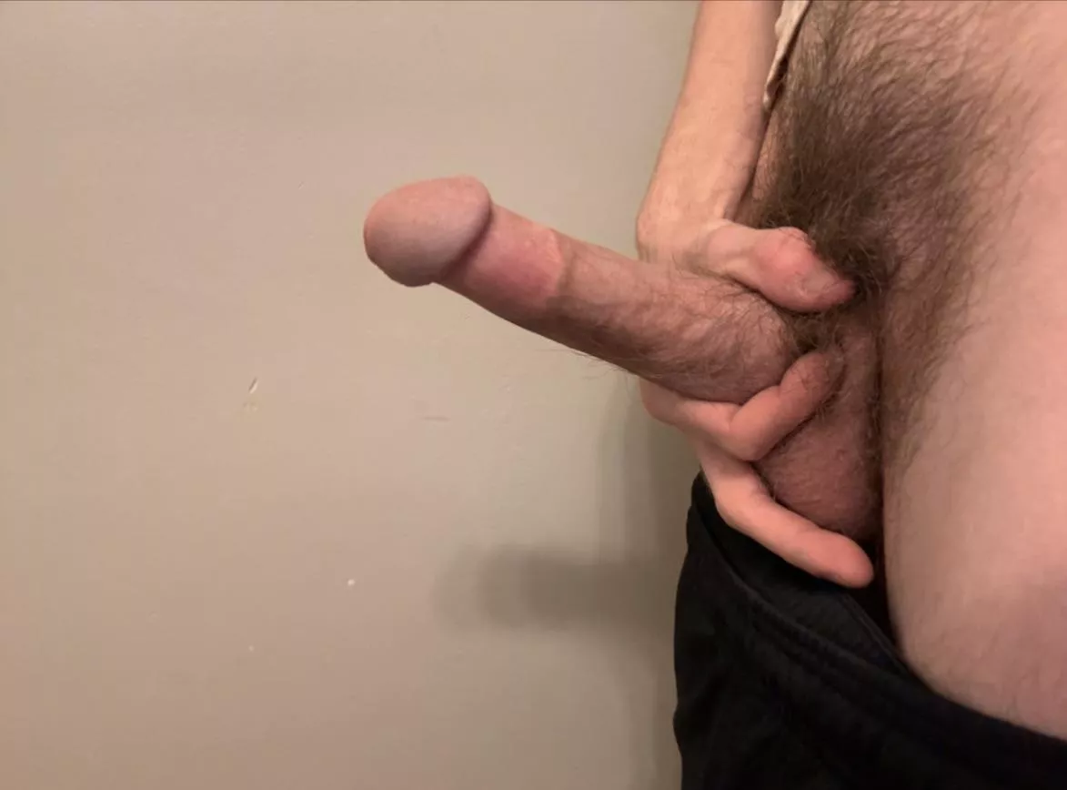 18 male looking for females or couples to play with in gr so hmu