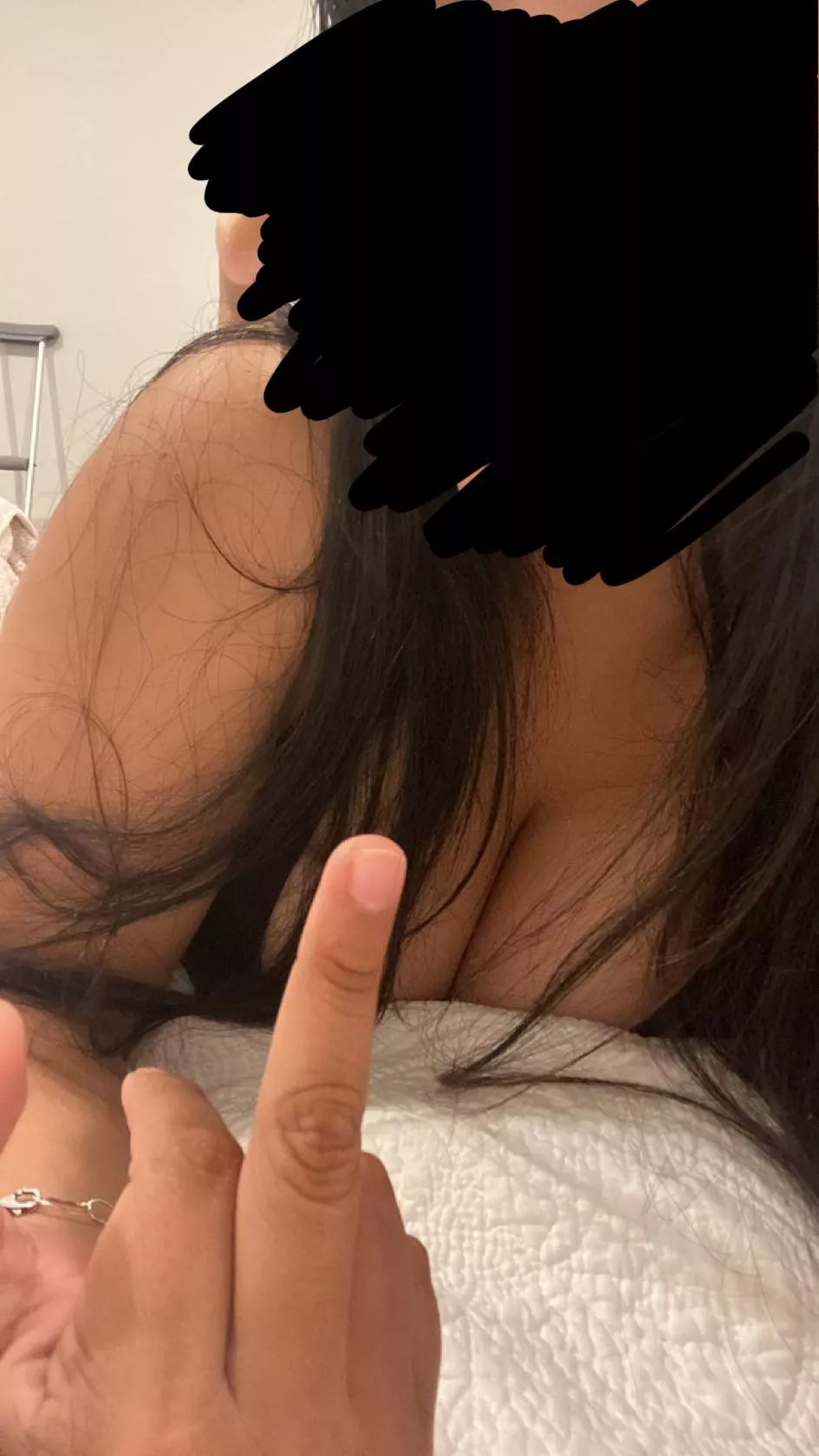 (18) need to titty fuck behind my boyfriends back 