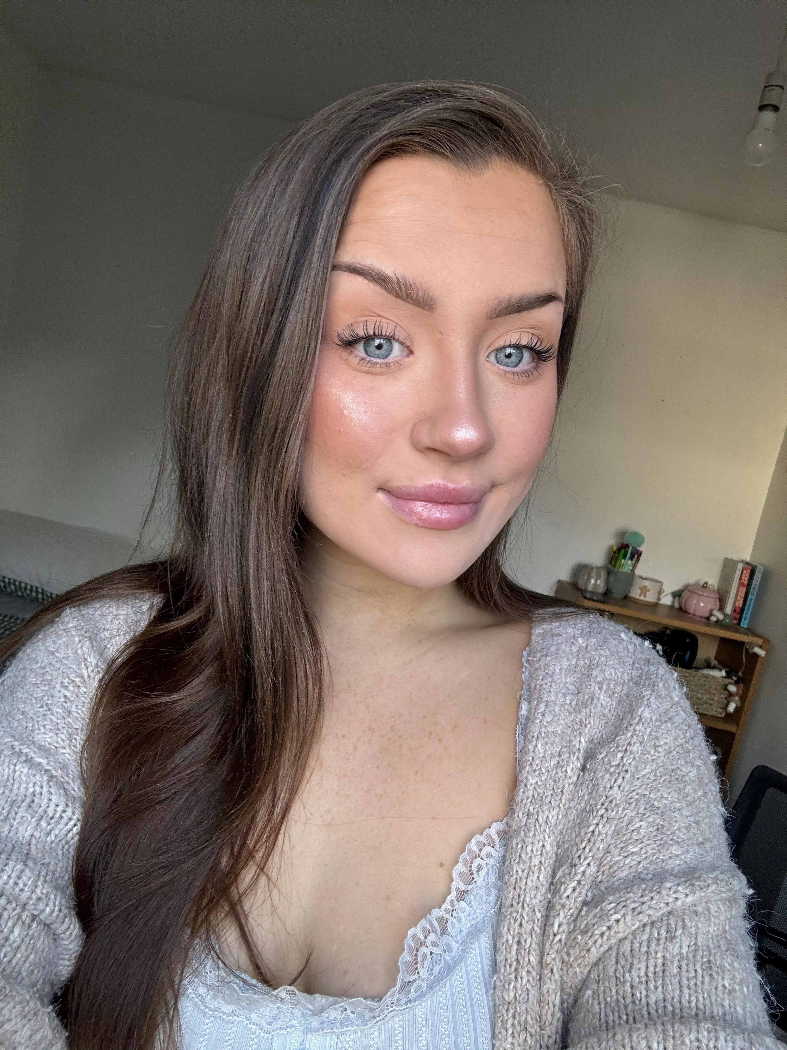 18F Looking for a bold couple to spice up our weekend with some naughty adventures.