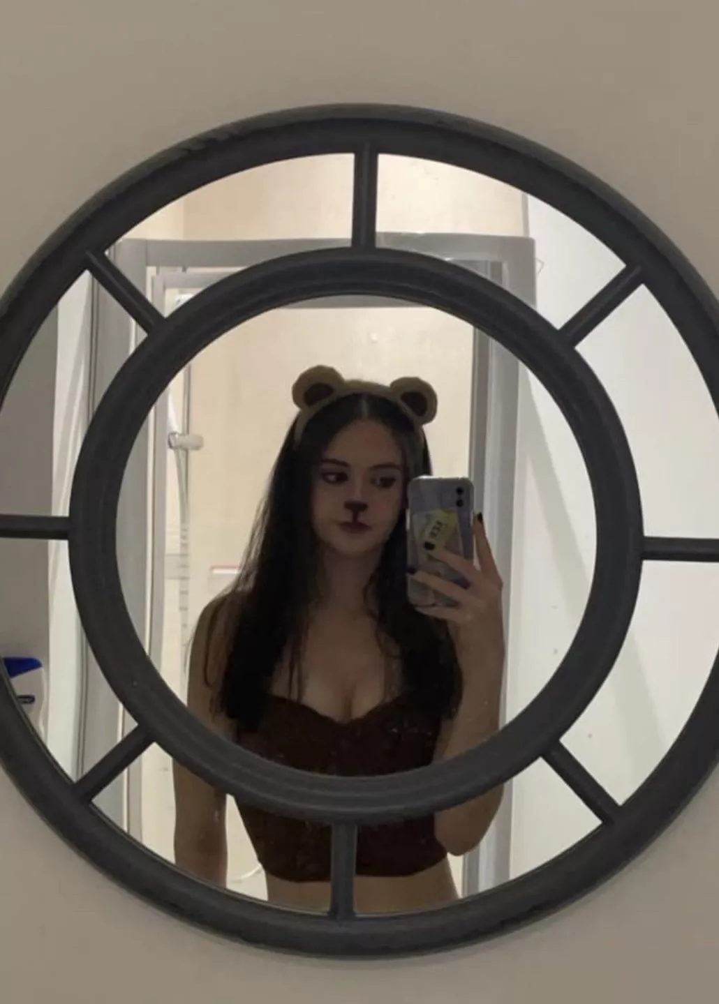 19 f uk - tell me what info you want x