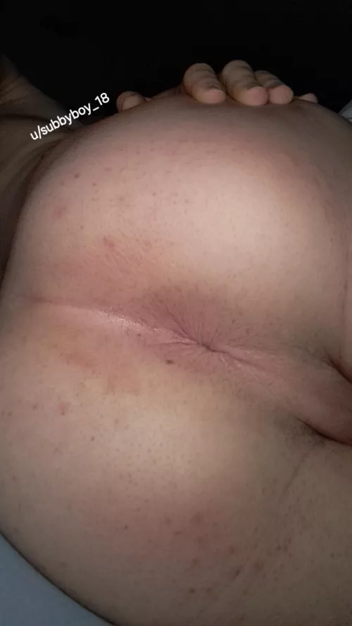 [19] Roommate in the dorm is asleep so i just haaad too make a Secret pic 🥴