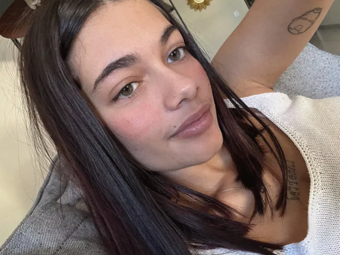 19F Feelin naughty... ready to play if you are