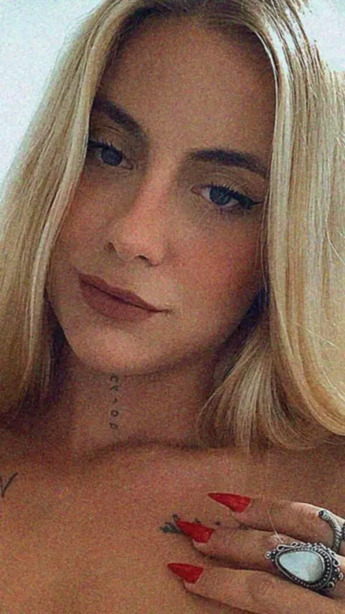 21F anyone up to chill with this vibe?