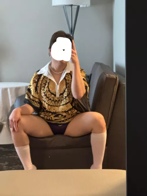 25 [M4M] Irving Area Hosting at my hotel