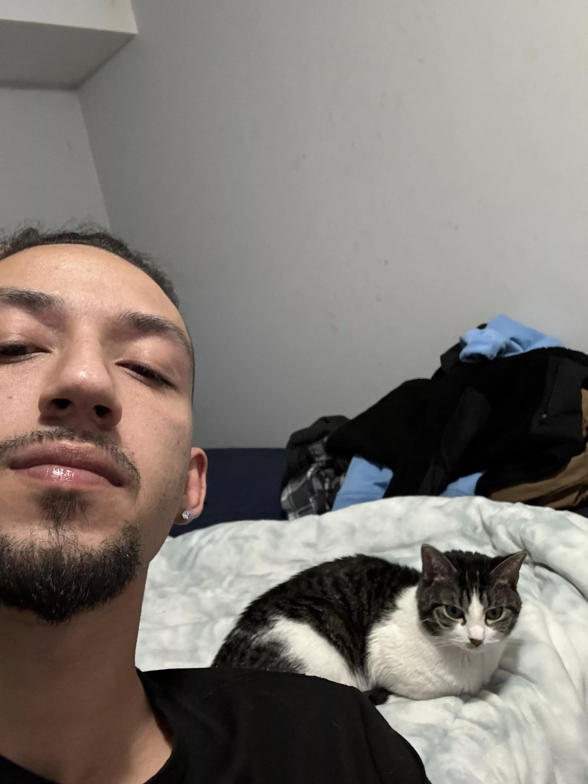 26 [M4F/MF]#orlando 6’2 ,looking for a rave bae for edc