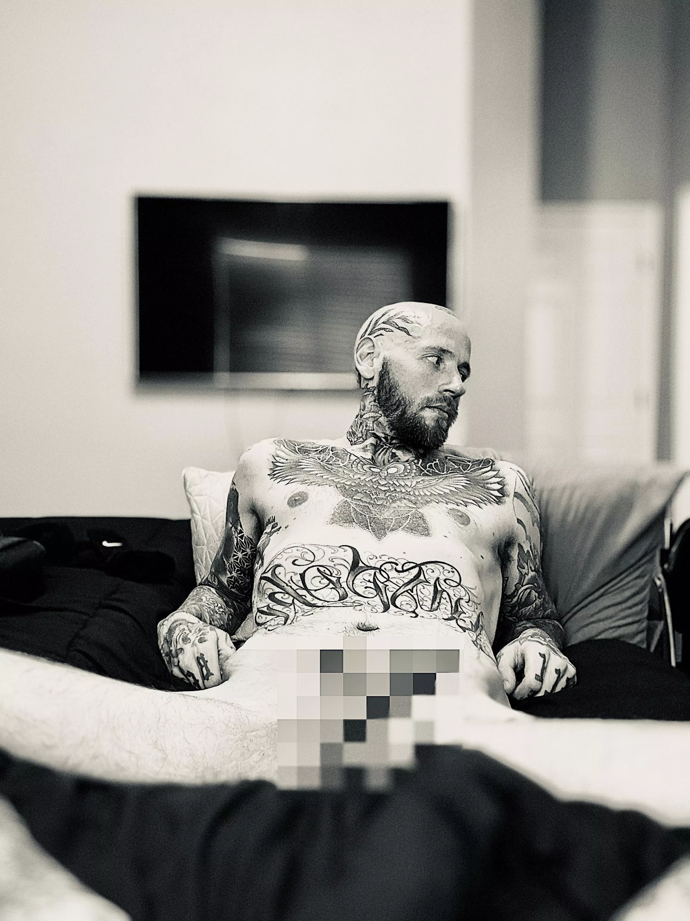 33 M Para | Come sit back and relax with me? Check comments to see where to get the full photo 😉