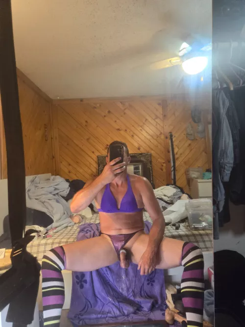 41m up here for deer, hunting, for the next couple weeks was looking to get f*****, filled and punished. Have your way with me, please. Just outside of l'anse i can host but only for the next couple day before do the rest of the guys start getting up he