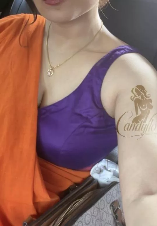 A day (f)or a saree (hotwife)