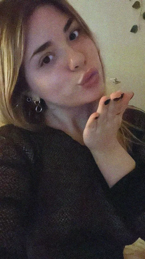 A little kiss to stir up some excitement