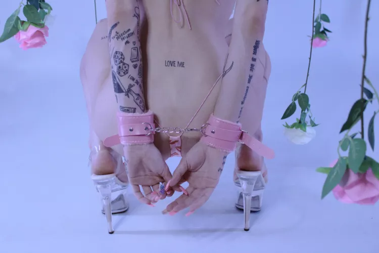 All pink in the bedroom 