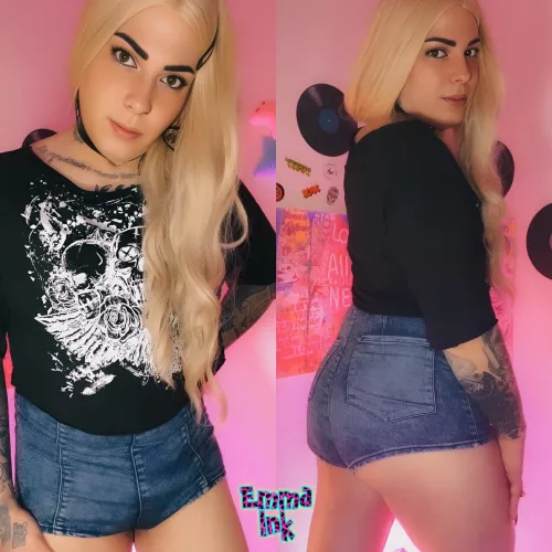 am i a pretty girl? 🖤