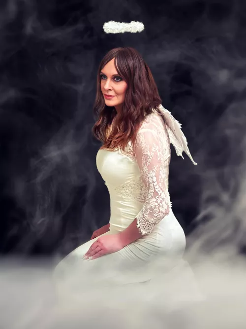 Can anybody find me somebody to love?