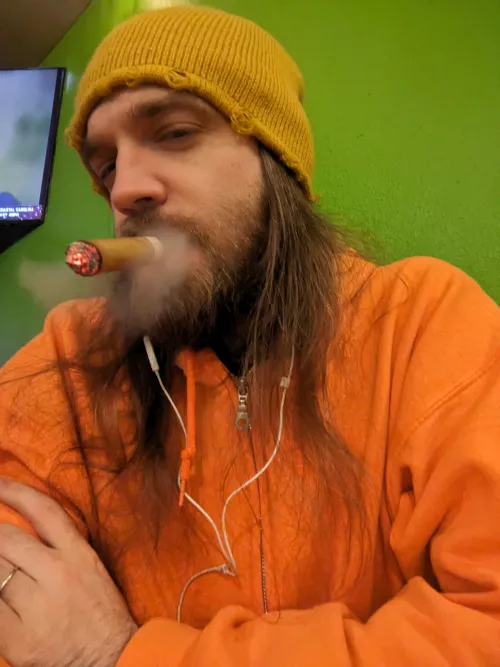 Can we agree puffing a cigar at the bar should let people know you like sucking dick? [Return our 3P Tools/Apps]