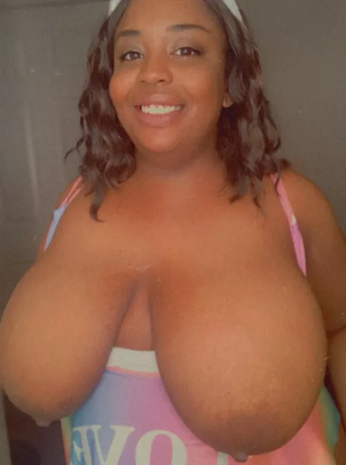 Can you fit both tits in your mouth? 😏