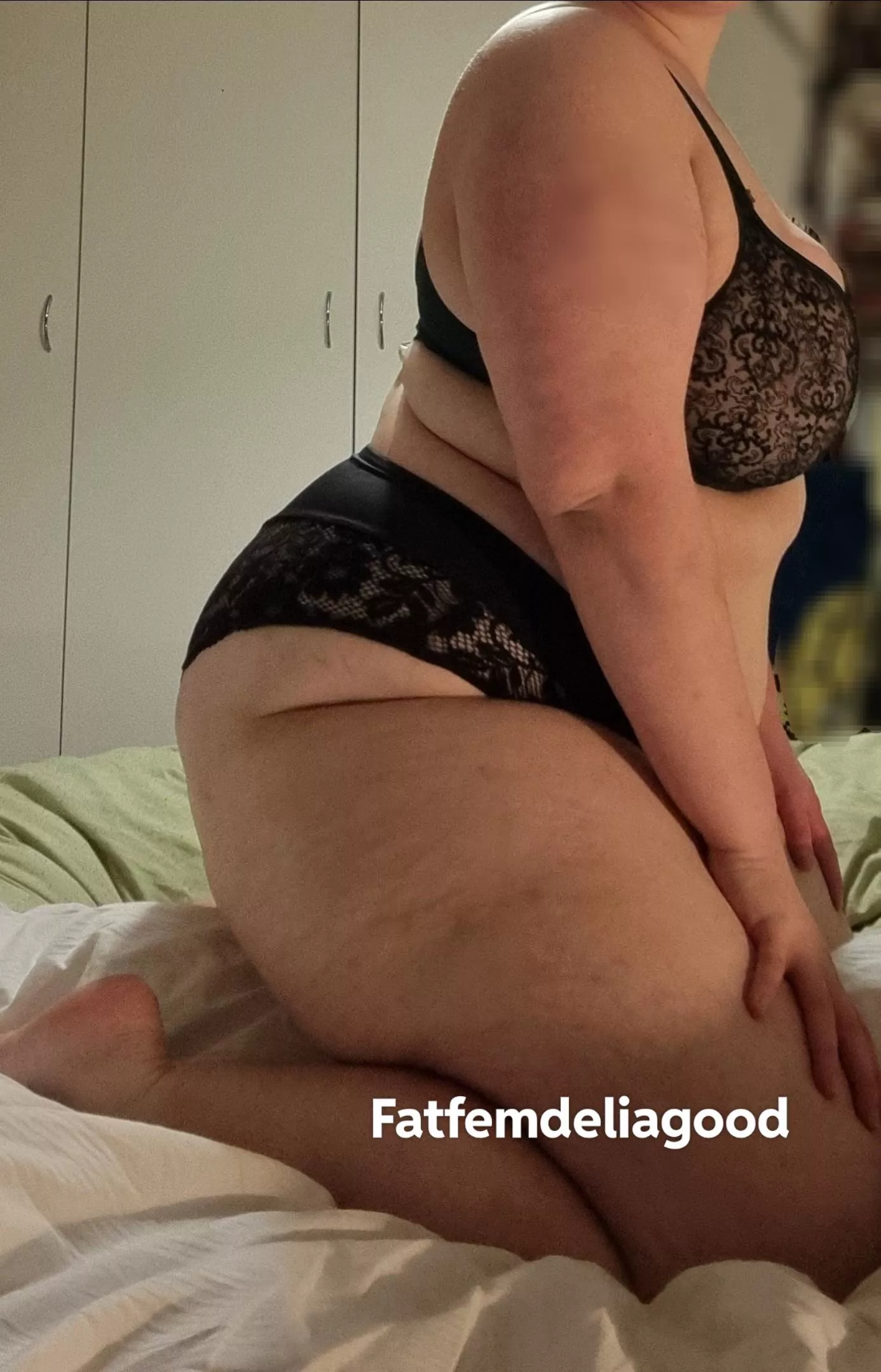 Come see more on my OF, sexy💕💦