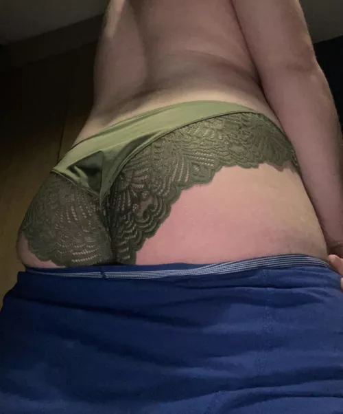 Discovered  can wear boxers over my panties and no one will subject a thing 🙈