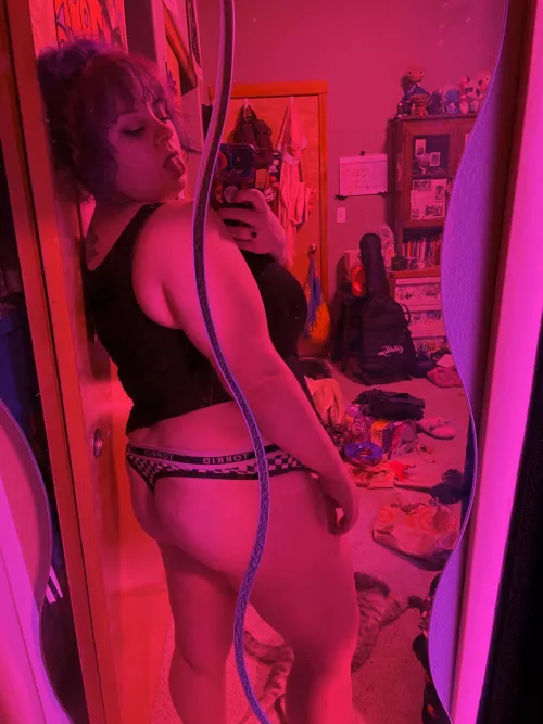 Effortlessly tempting, and it shows in every look I give.