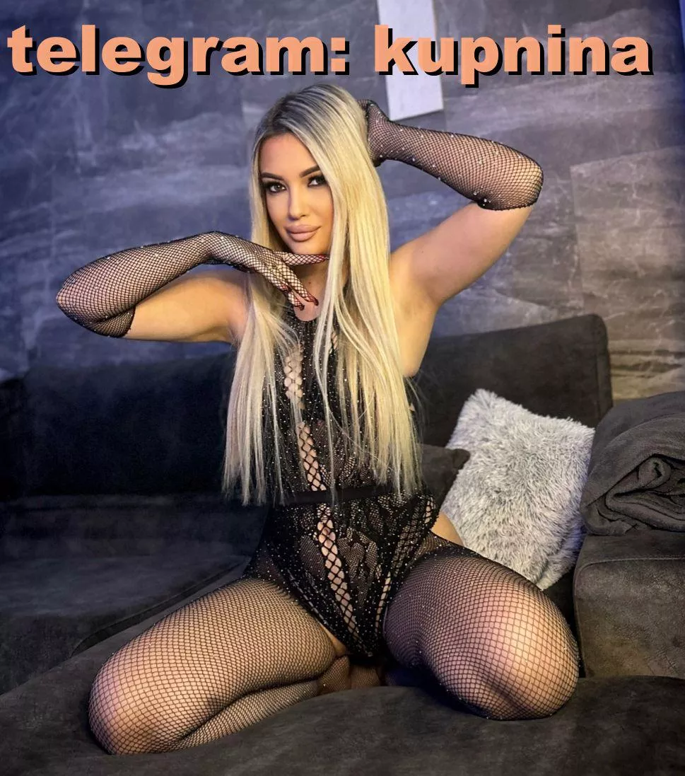 f23 
Sweet like honey, fierce like fire